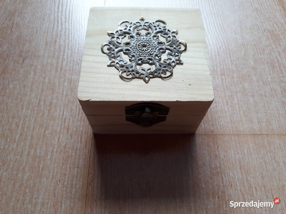 Finanse i biznes pudełko kamieni minerały w śląskie Rybnik sprzedam