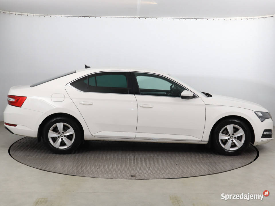 Skoda Superb 16 TDI wielofunkcyjna kierownica
