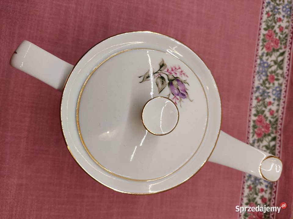 Dzbanek porcelanowy Chodzież z kwiatowym motywem