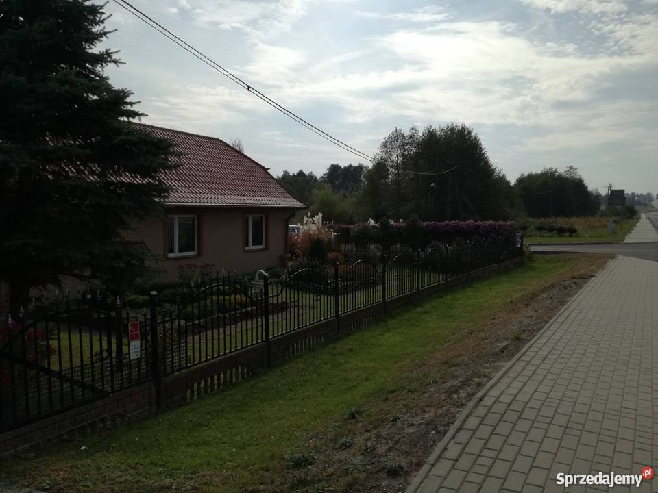 Sprzedam dom z działką betonowe Nieruchomości