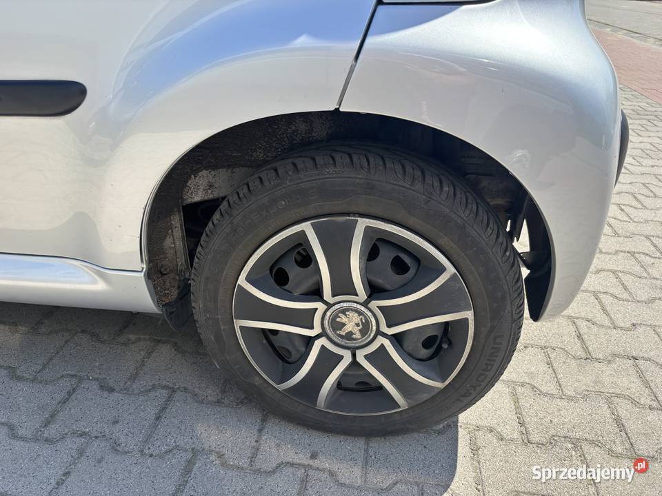 Peugeot 107 uszkodzony wielkopolskie Kościelna Wieś
