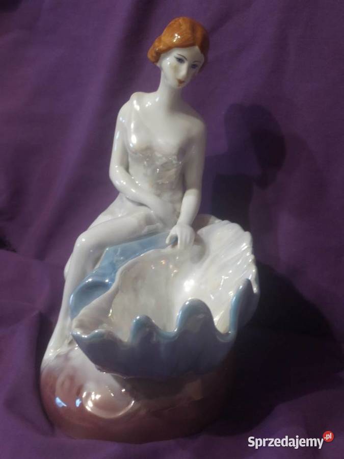 Porcelanowa dama z muszlą na biżuterię sprzedam