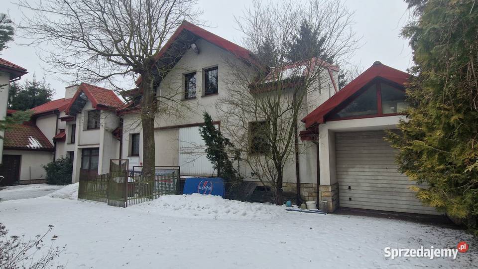 NIeruchomość zabudowana 2055m2 budynki 1039m2 Piotrków Trybunalski