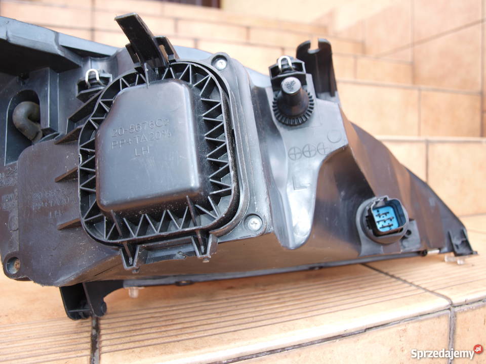 Ford Focus lampa lewa przód nowa 1998 2002r Kalisz sprzedam