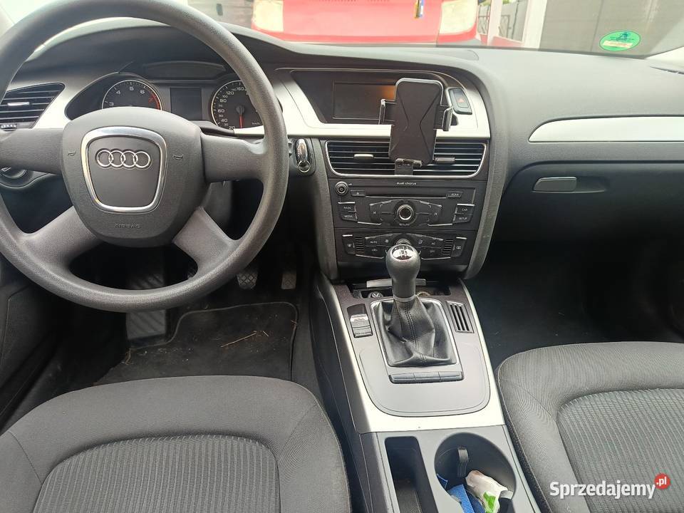 Audi A4 B8 Sedan 18 benzyna 160 A4