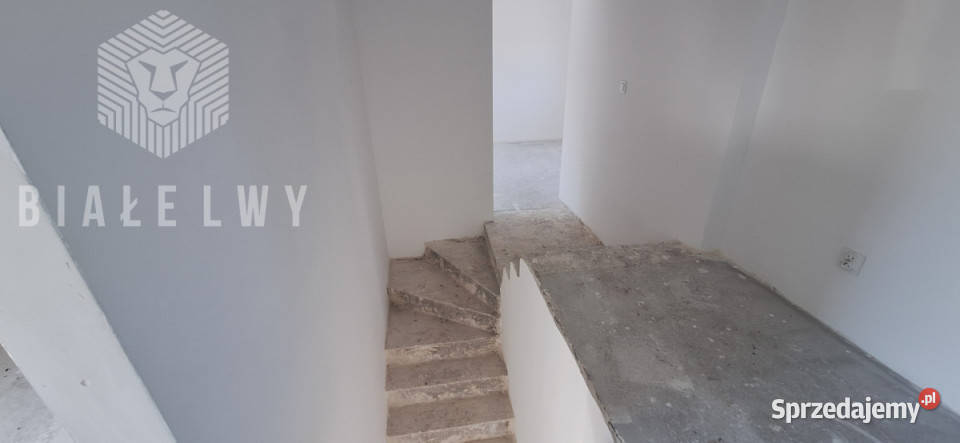 Dom szeregowy 19248m2 Długa Kościelna Powstania