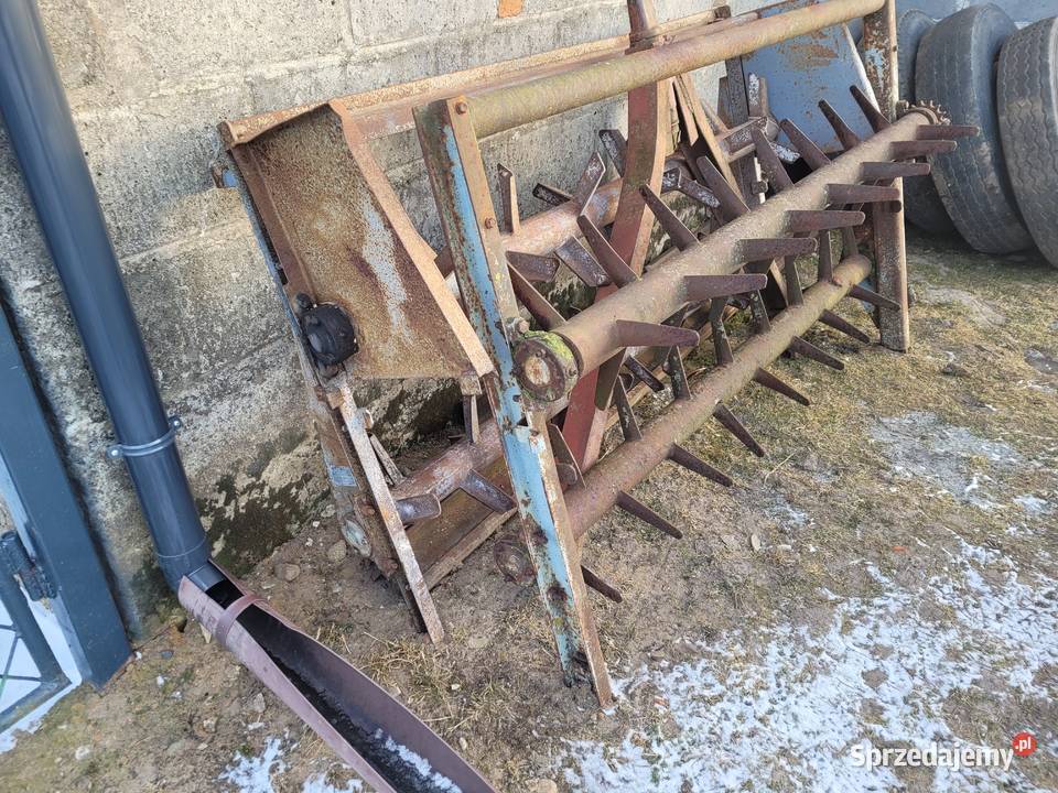 Aparat dwuwałkowy do rozrzutnika obornika Czarna