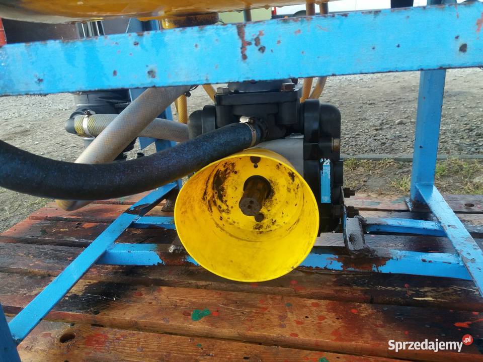 Opryskiwacz RENAL 400L nieuszkodzony Opryskiwacze Jasło