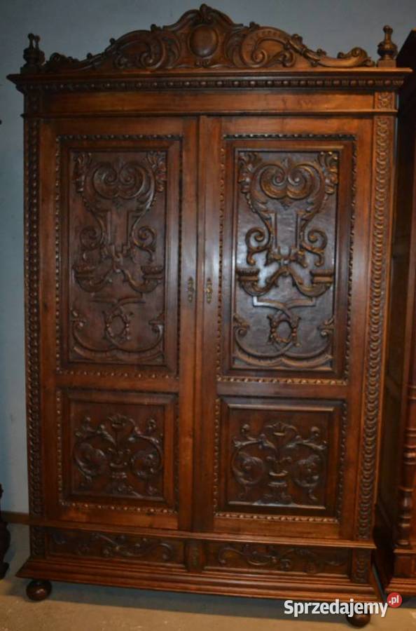 Wspaniała szafa hiszpańskasklep Dąbrowa Górnicza