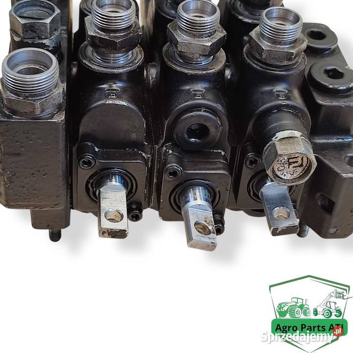 Rozdzielacz hydrauliczny Zetor Forterra Ciechanowiec