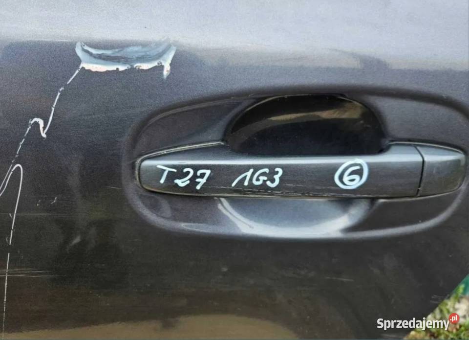 Drzwi lewe tył sedan Avensis T27 1g3 dolnośląskie Oleśnica