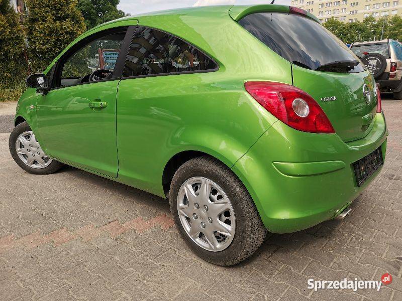 Opel Corsa D automat niski przebieg z Niemiec Hatchback