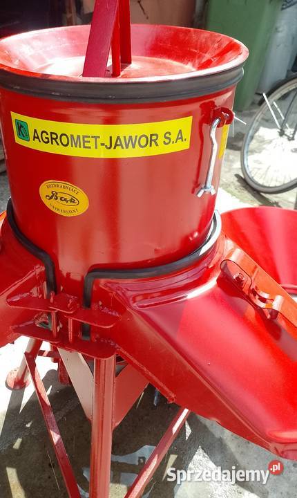 Rozdrabniacz Bąk śrutownik śruta zboże nieuszkodzony Starachowice sprzedam