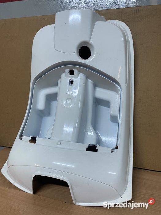 Piaggio LX 125 Kokpit przód osłona kolan plastik Poznań sprzedam