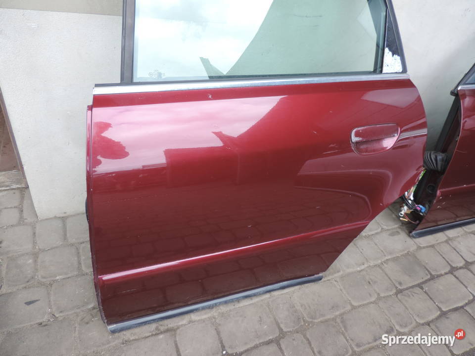 AUDI A4 B5 FL KOMBI DRZWI LEWY TYŁ LZ3L Nowy Sącz