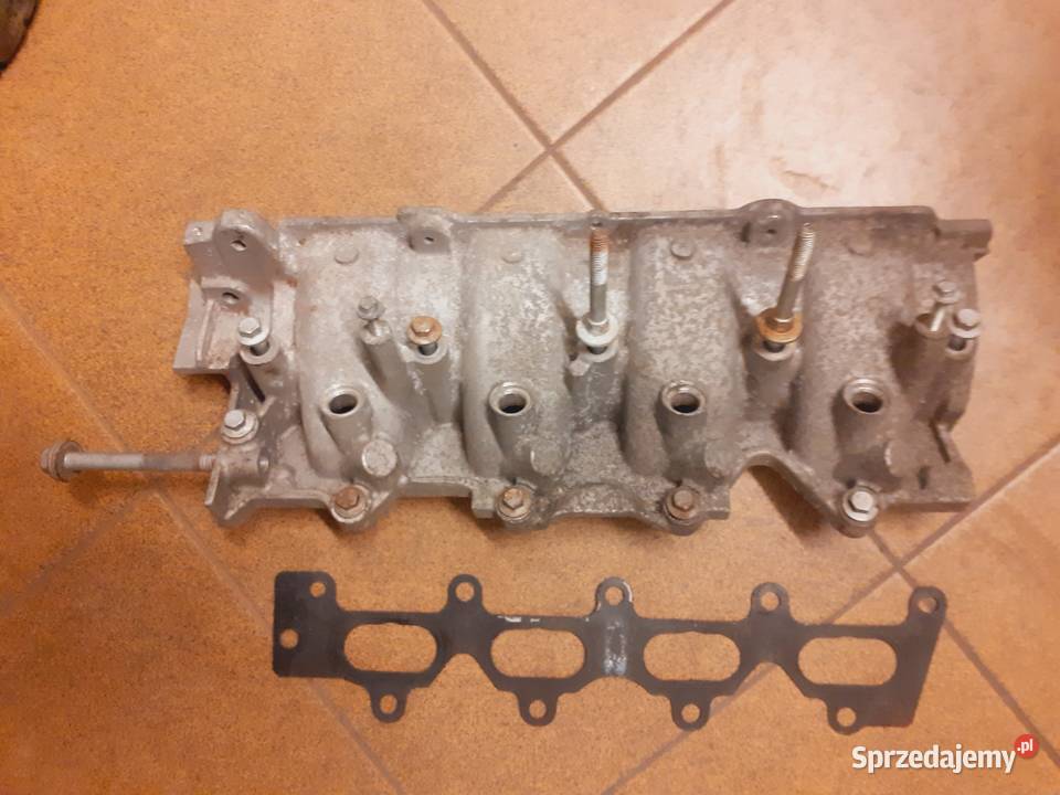 Dacia Duster 16 16V 0913 Renault Kolektor ssący kolektory ssące Części samochodowe Ślesin