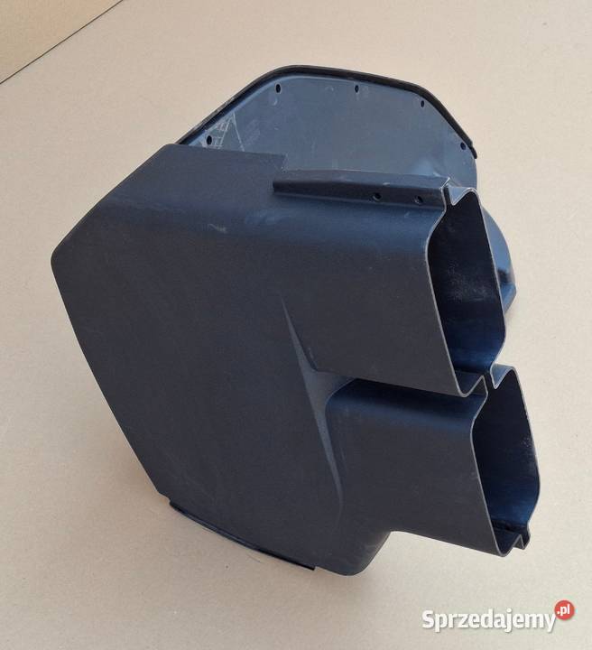 VOLVO FH4 FH5 KOMIN WLOT POWIETRZA 22724320 Bieleń