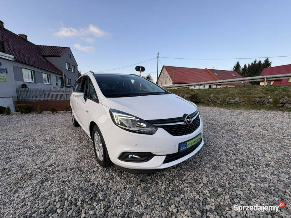 Opel Zafira Tourer Lift 14 Turbo C 2011 Rok produkcji 2016 Motoryzacja