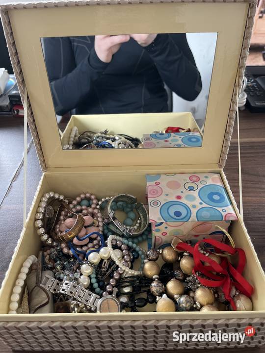 Szkatułka na biżuterię Warszawa sprzedam
