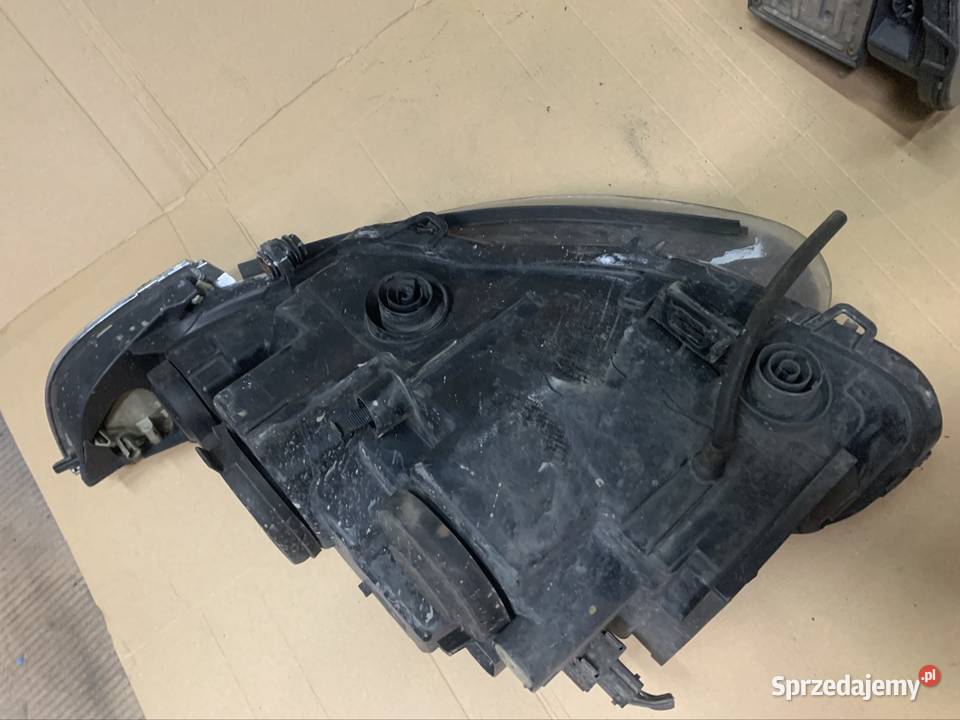 Reflektor lampa przód lewa prawa Saab 95 95 Lampy przednie Motoryzacja Szczecin