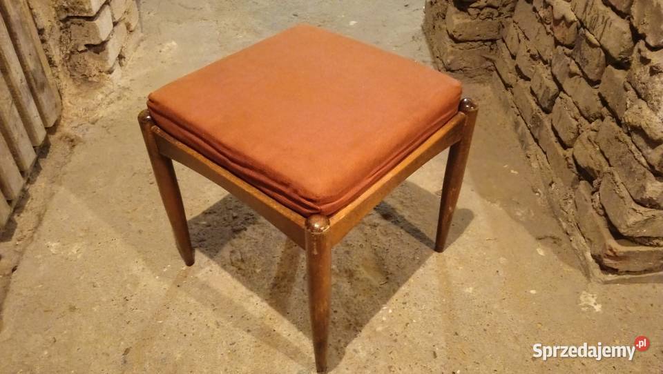 Taborety 4 sztuki Edmund Homa PRL Stołki i taborety Kraków