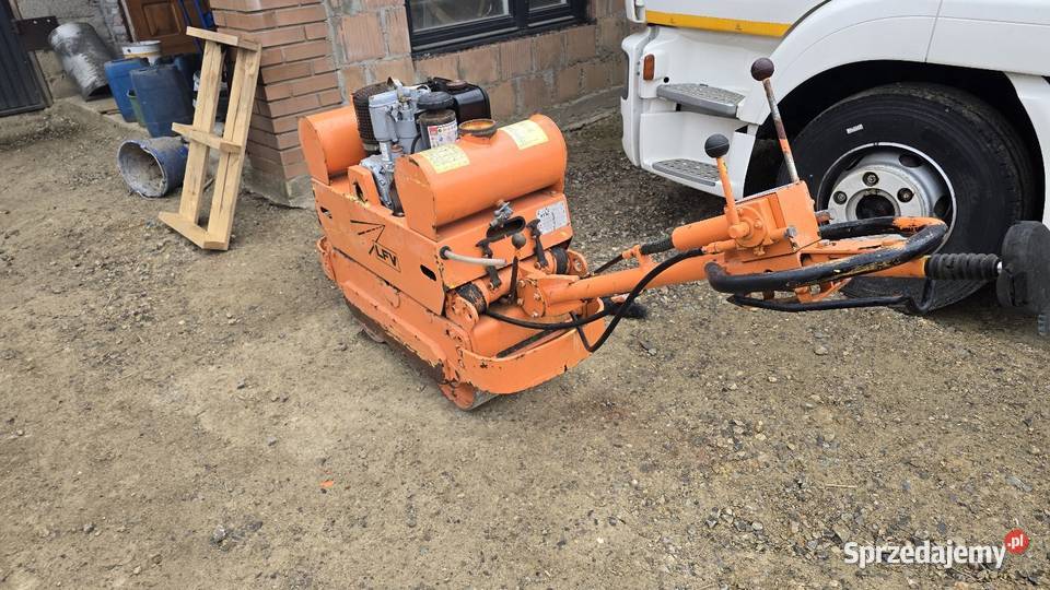Bomag walec z funkcją wibrowania zageszczarka świętokrzyskie Jałowęsy sprzedam