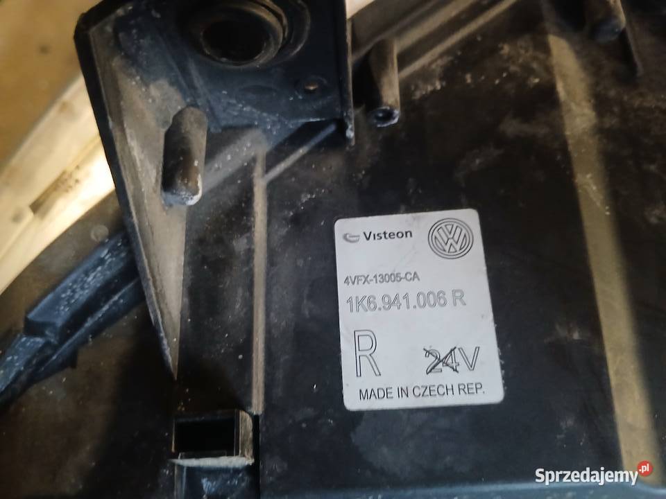 Lampa prawa przednia Volkswagen Golf 5 V EU Radłów