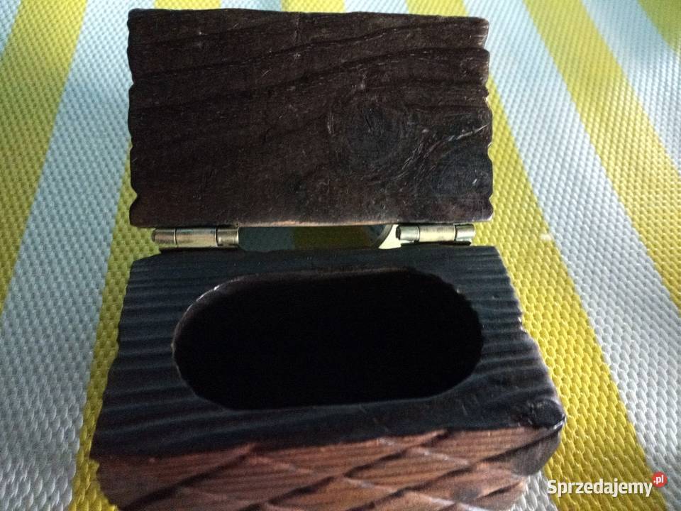 Szkatułkę sprzedam Borówno