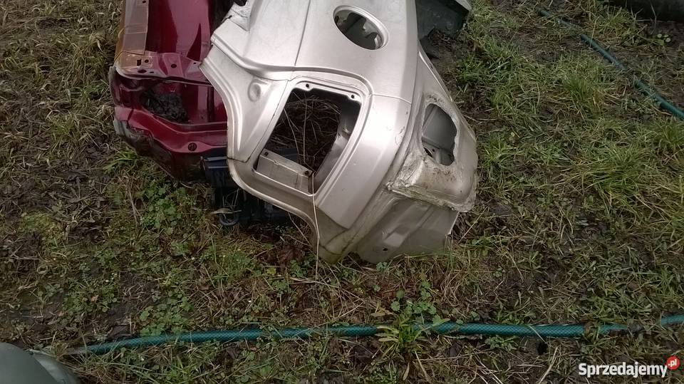Błotnik cwiartka prawa tył opel astra Szadek sprzedam