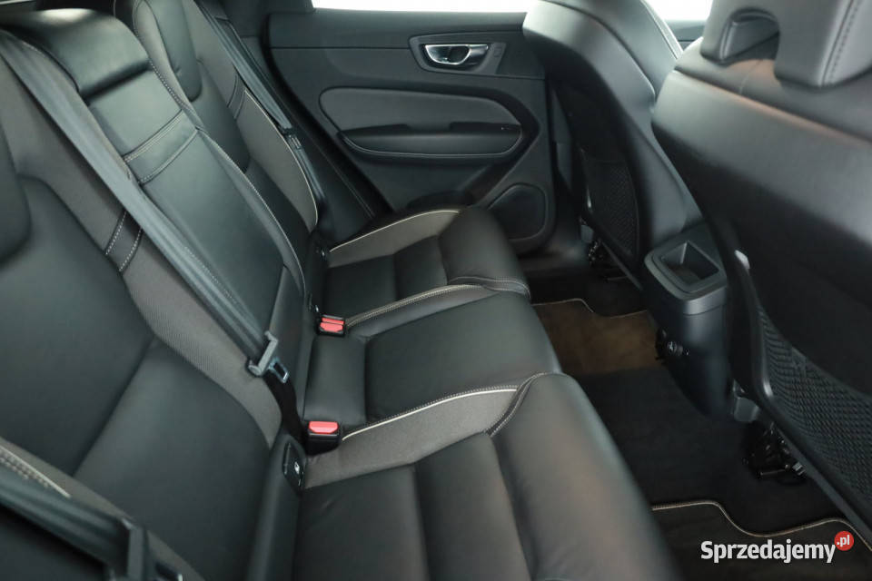 Volvo XC60 B4 AWD Piaseczno