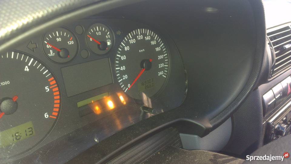 Seat Leon 19 tdi 110 signo wspomaganie kierownicy Rdzawa