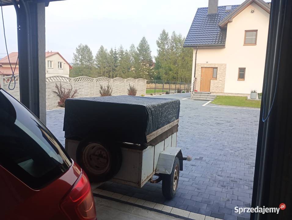 Przyczepka samochodowa zarejestrowanaplandeka świętokrzyskie Huta Nowa