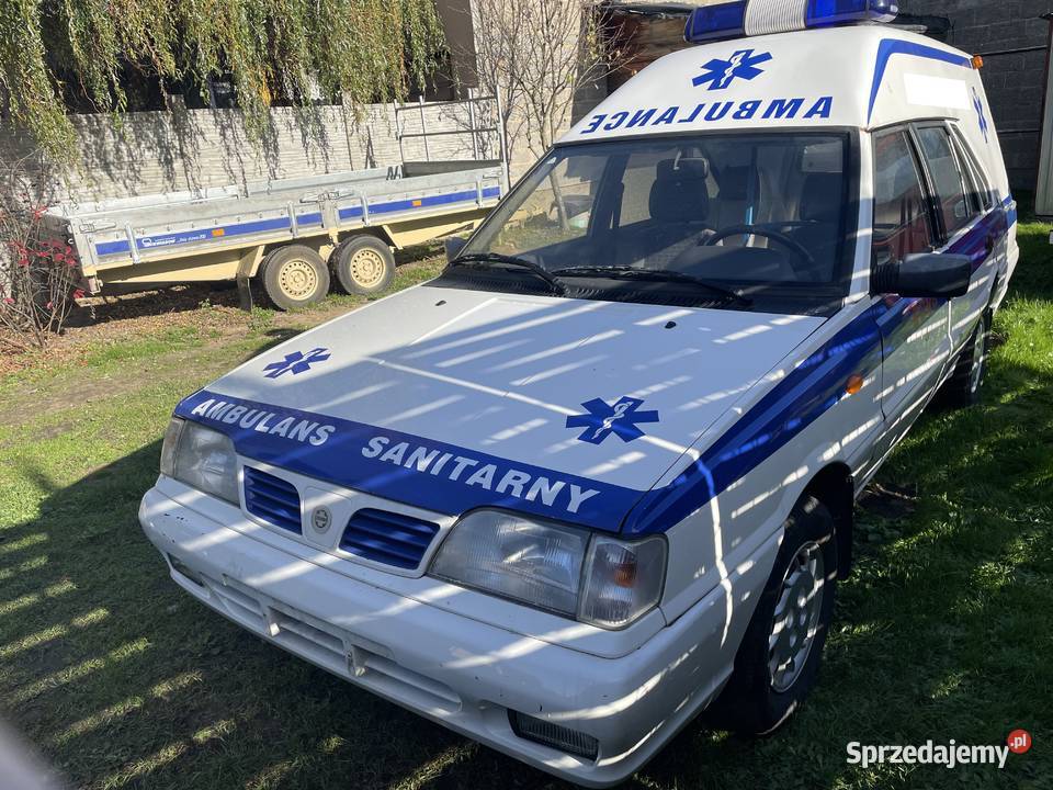 Polonez Specjalny Sanitarny Ambulans 16B 2001r mazowieckie Radom