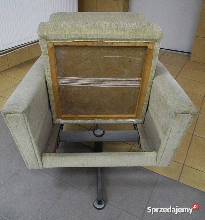 Stary Fotel Obrotowy PRL Nieporęt