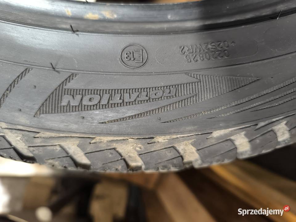 Sprzedam opony 235 45 18 45 Bytom