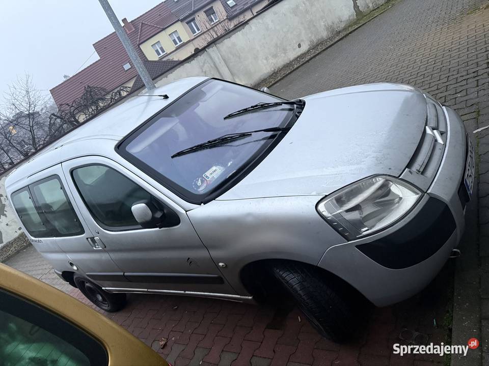 Citroen berlingo 16hdi uszkodzony diesel Chociwel