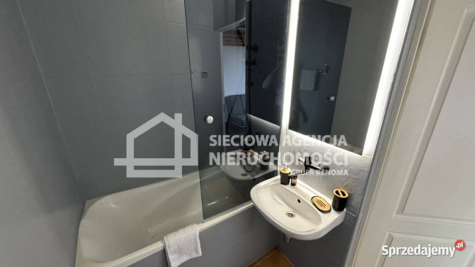 sprzedaży mieszkania Gdynia 686m2