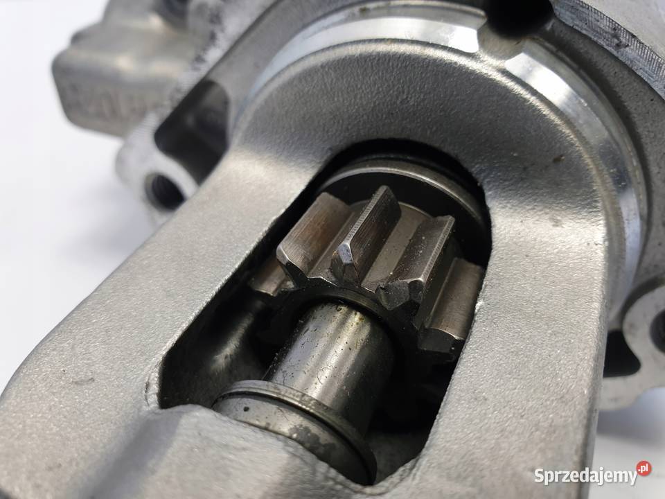 Mercedes W205 30 V6 ROZRUSZNIK 0001147422 Bosch osobowe Układ elektryczny silnika lubelskie Janów