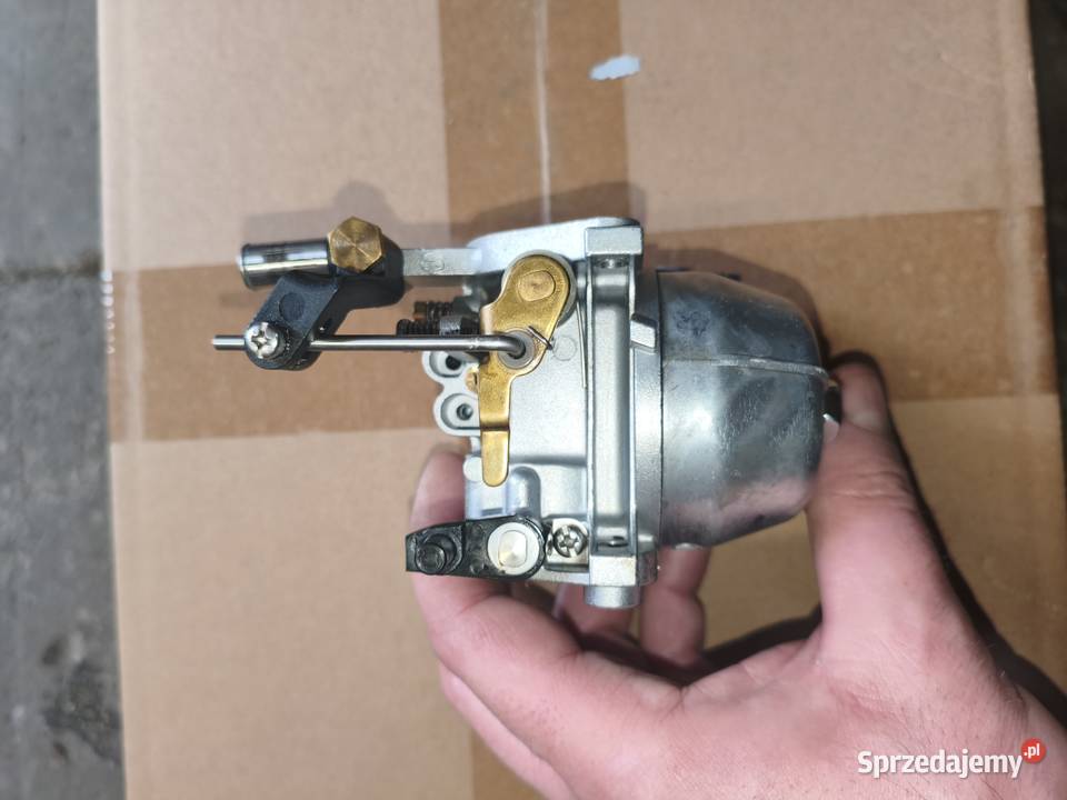 Gaźnik Suzuki DT99 10 Silnik Zaburtowy Trzeciewiec