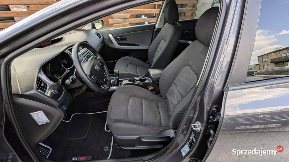 Kia Ceed 14i100OPŁACONYBezwypadkowy aluminiowe felgi śląskie Częstochowa