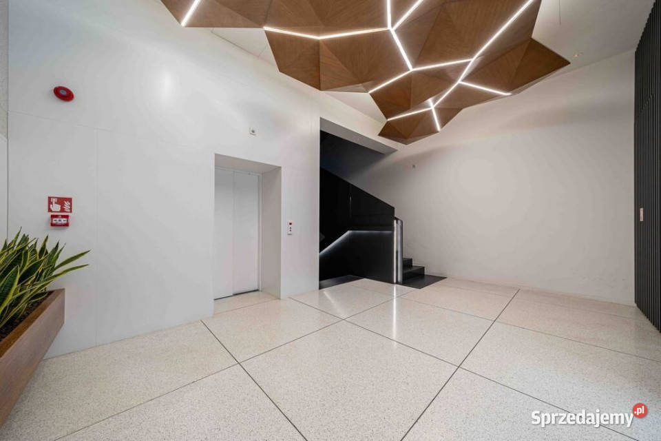 Apartament w Żelazku dwa balkony mpostojowe balkon Poznań