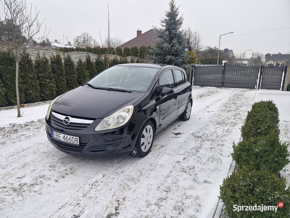 Opel Corsa D 12 benzyna 80 5 drzwi klima