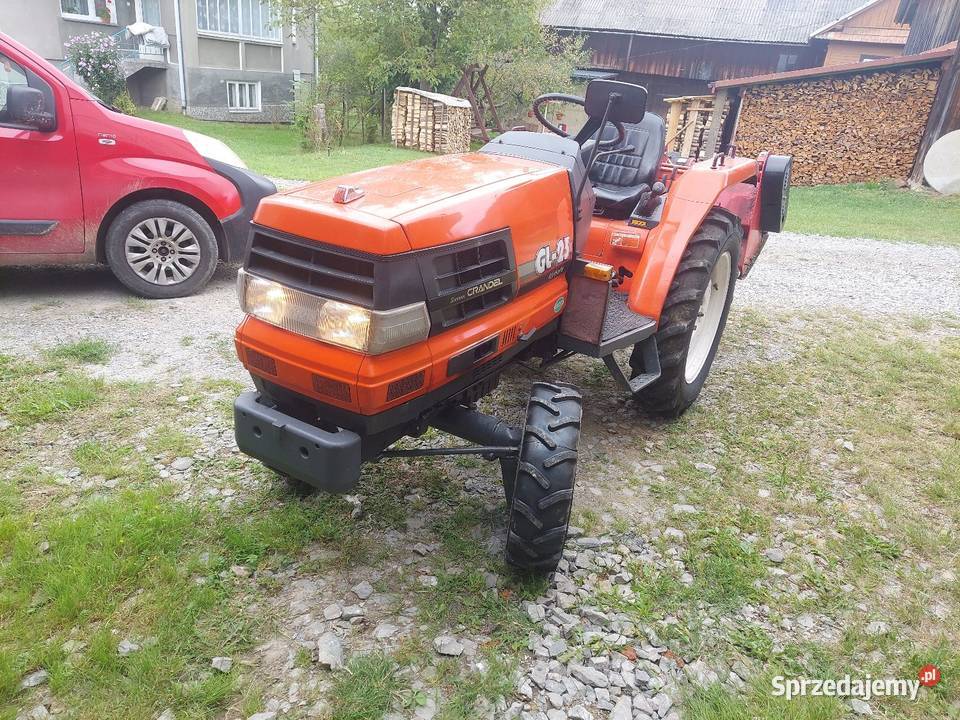 Kubota gl 23 traktor traktorek 4x4 rewers Skrzynia biegów Manualna Jasienica Rosielna