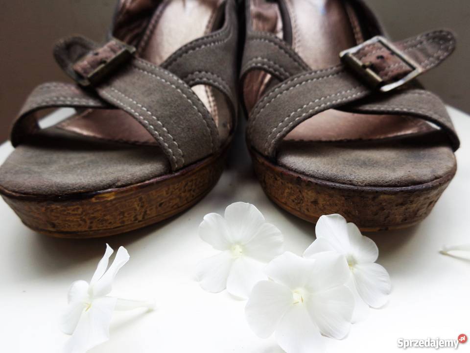 Sandały rozmiar 38 na korkowym koturnie wys 95