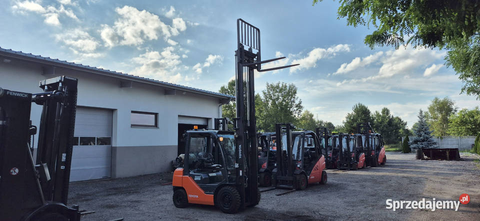 Toyota 8FGF25 2015 4750 mth PozycjonerPrzesuw gaz sprzedam