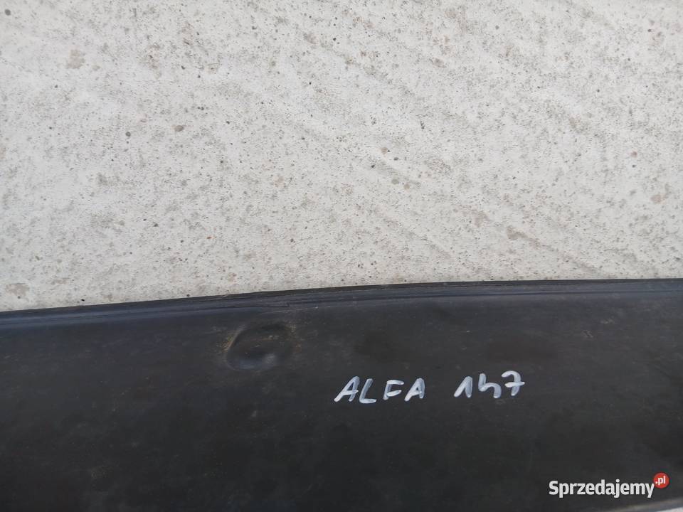 Alfa Romeo 147 zkierownica powietrza osłona Rok produkcji 2010 Szczerbice