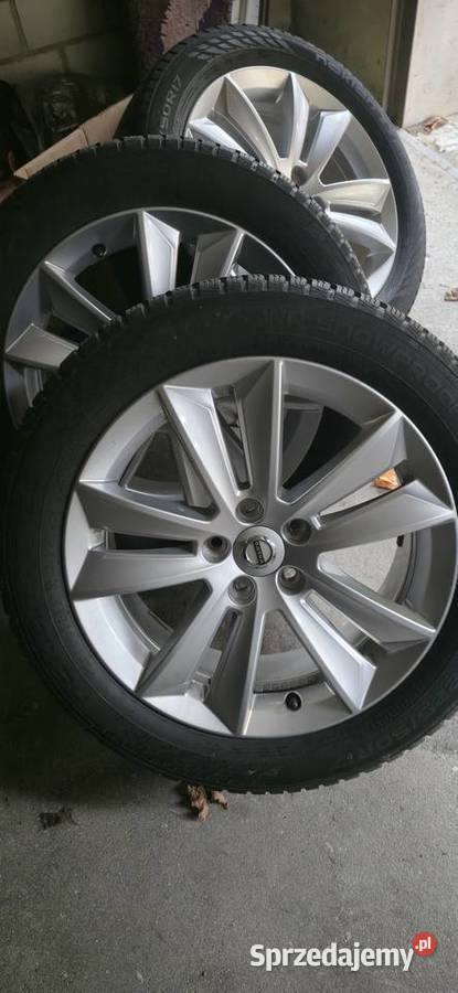 Alufelgi z oponami Volvo Średnica 17"