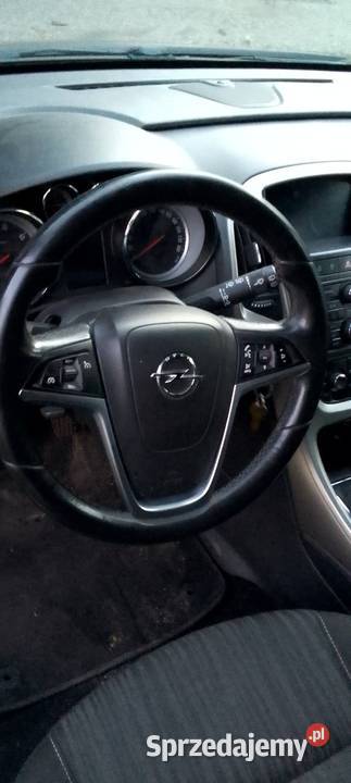 Opel Astra J 2012 17 eko stratstop lampy LED czujnik deszczu sprzedam