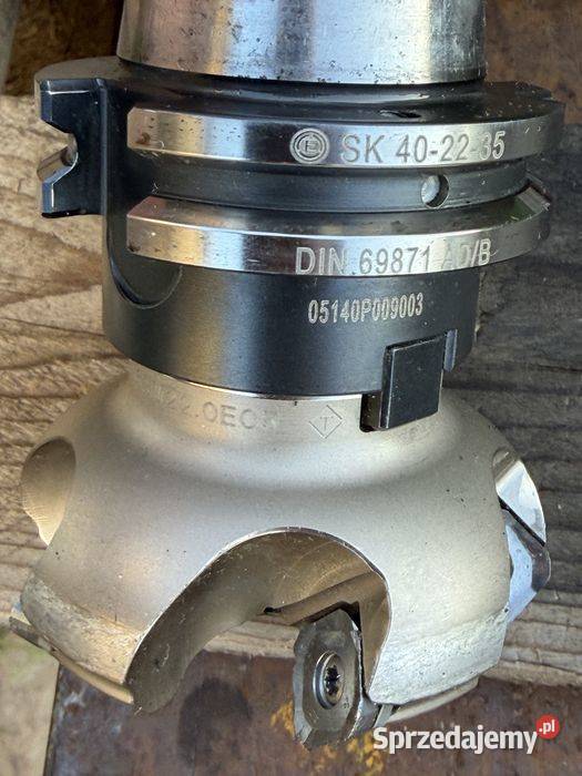 Frez czołowy 75 mm z oprawką SK40 DIN 69871 Tuliszków