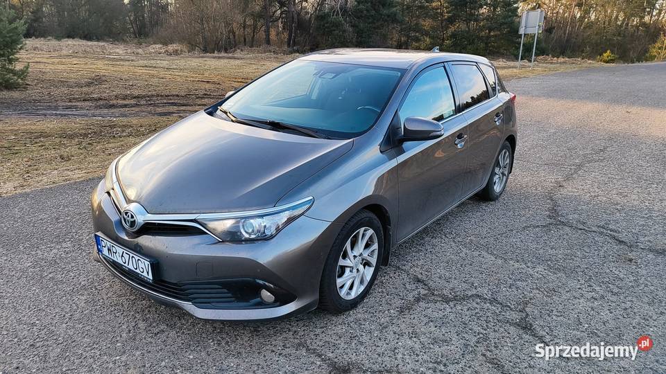 Toyota Auris II 16 HB mega wyposażony tanio Toyota sprzedam
